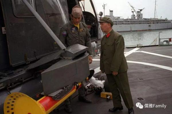 高考作文训练：国产航母与刘华清将军