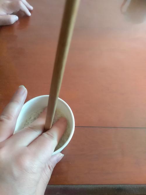 筷子的超自然力量实验