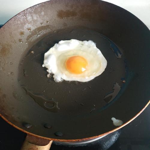 尝试煎鸡蛋