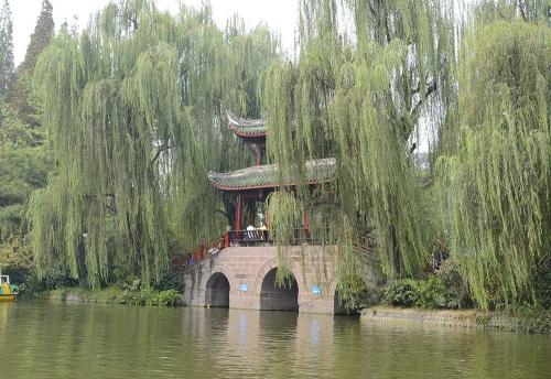 游塘湖公园