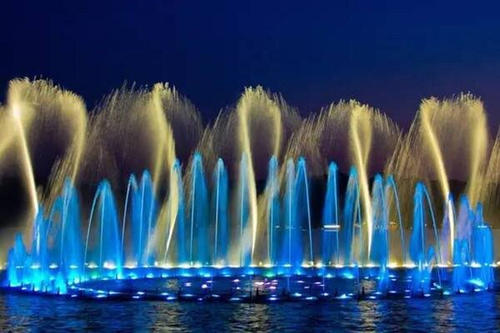 美丽的西湖音乐喷泉