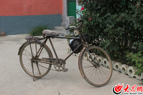 那辆旧自行车