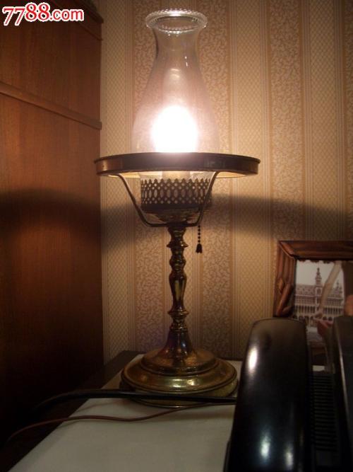 我的古董台灯