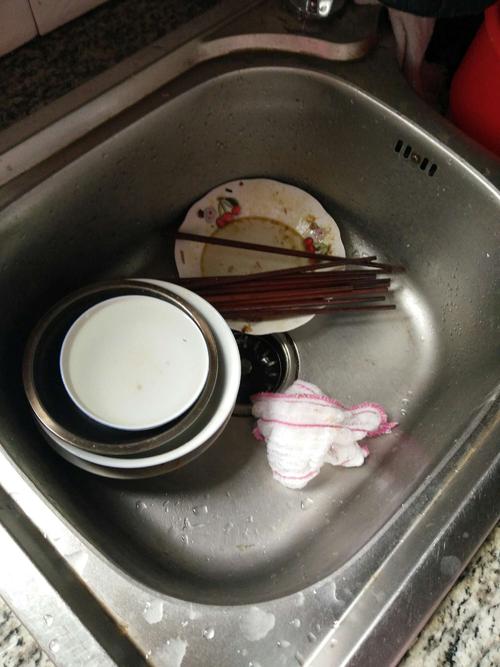 做家务和洗碗