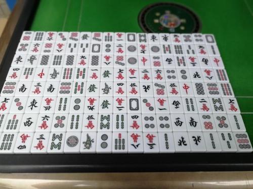 观察Mahjong机器_250字