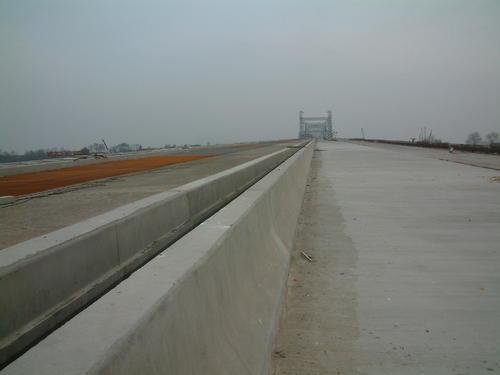 道路路基与桥梁工程施工技术论文 1