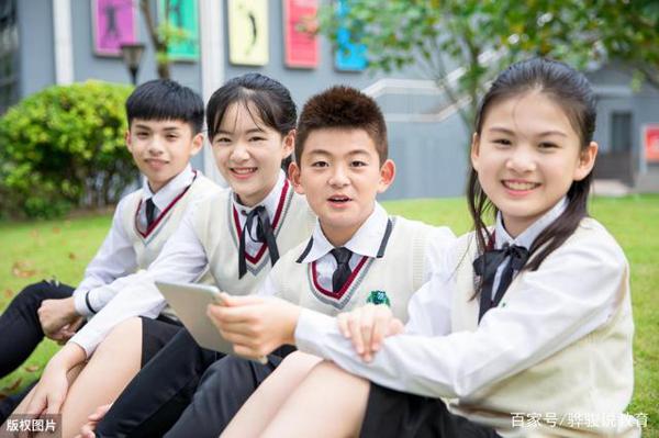 中学生作文：《感受幸福》，同学少年多不贱，五陵裘马自轻肥 2