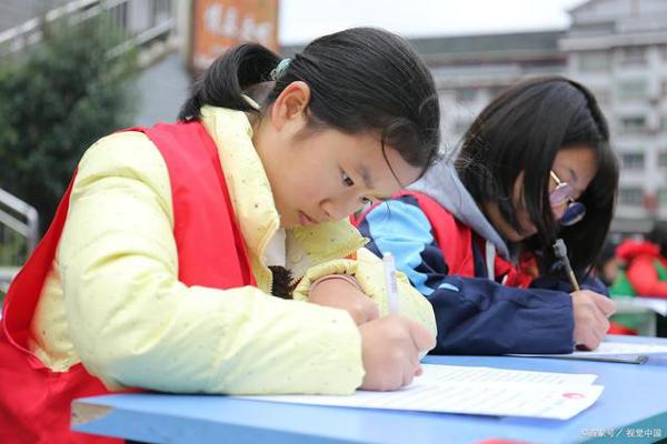 小学生初学写作文，不会开头怎么办？