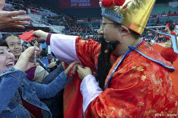 小学生作文练习：我变成了财神爷