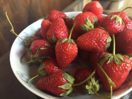 我爱家乡的草莓