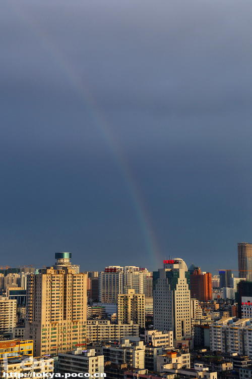 雨后看彩虹