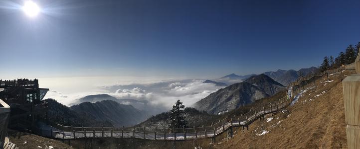 游览西岭雪山