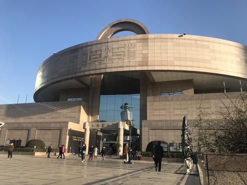 参观上海博物馆