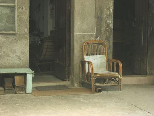 旧藤椅