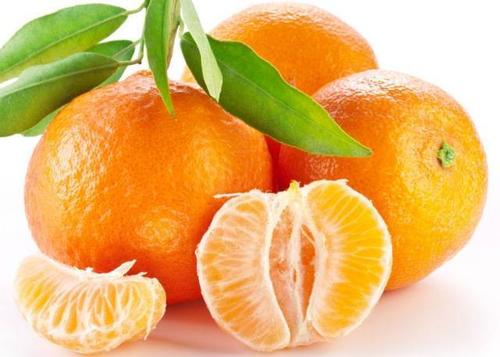 吃橘子