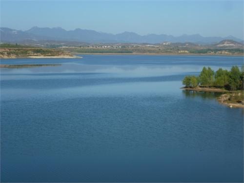 游岐山湖
