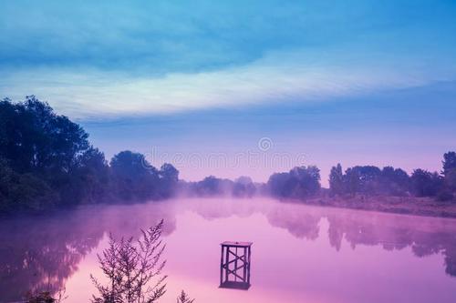 美丽的黎明湖