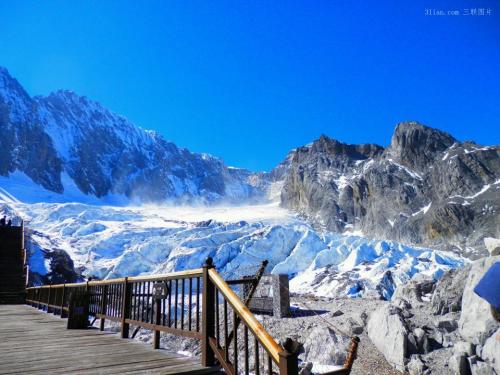 玉龙雪山旅行笔记组成