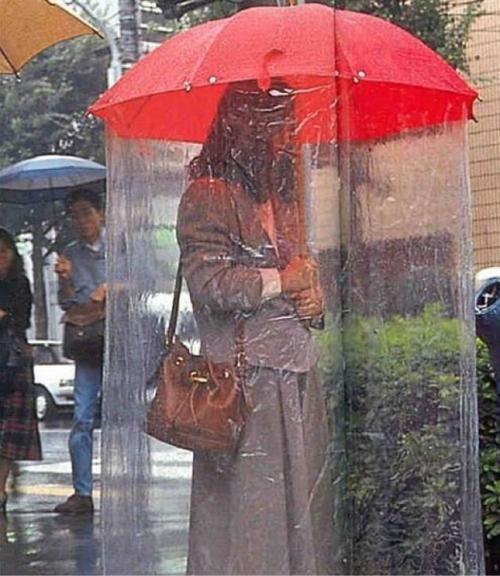 雨伞和雨衣