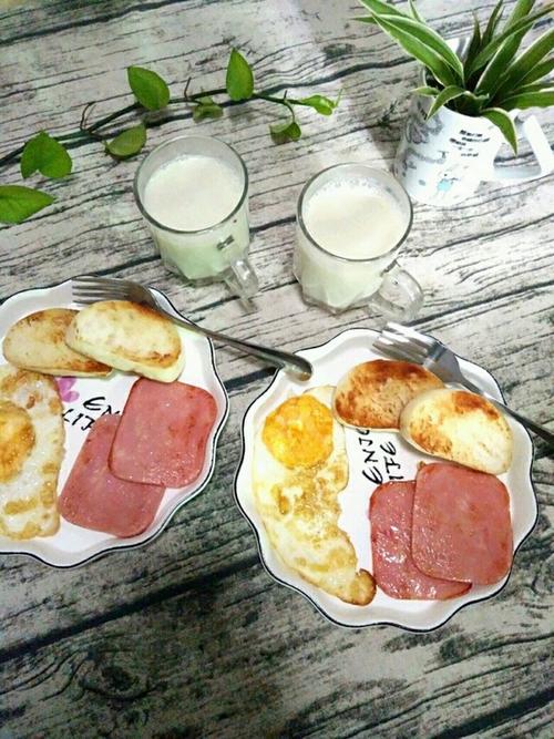 母亲的爱心早餐
