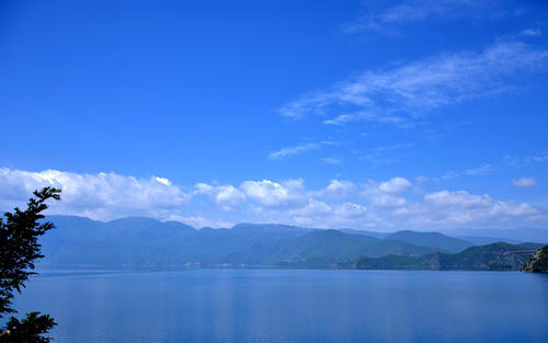 gu沽湖美景