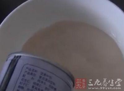 变质牛奶的力量