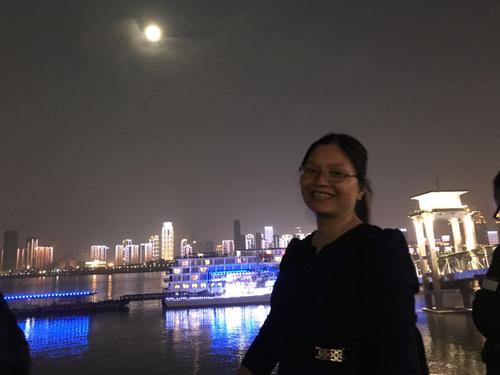 江滩夜游