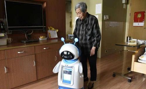 机器人和奶奶