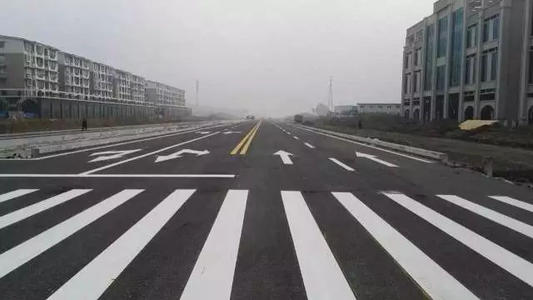 那条雨天路