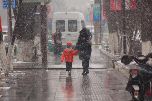 不寻常的雨