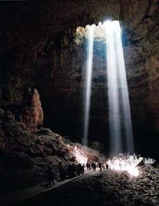 神奇的洞穴探险