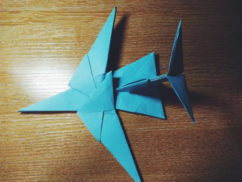 我学会了折纸飞机