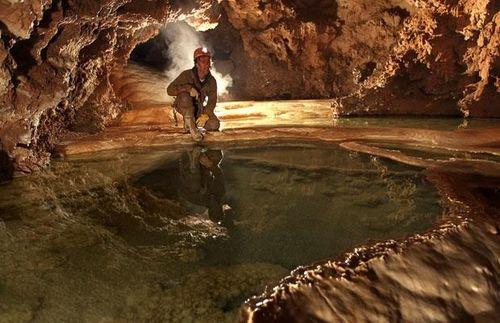 神奇的洞穴探索之旅