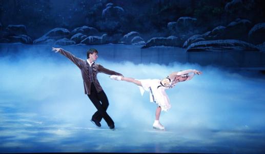 冰芭蕾舞“天鹅湖”