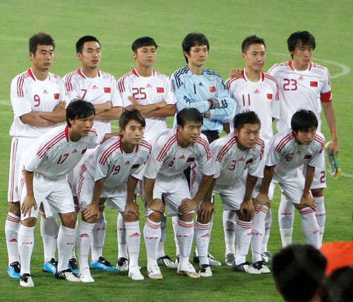 中国足球采取_700字