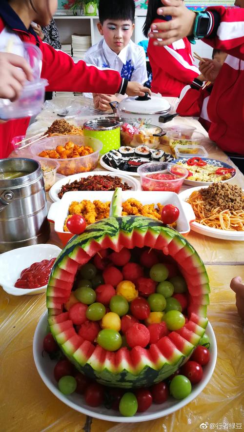 品尝四年级“食物时空”后，我必须去高级。除了寿司之外，还有高档烹饪，没有什么可以感染我的。我还有一个第一个诗：“第一个不潜行补充，盒子不尝过。水晶ying软跑真正的仙女，可口美食永远不会和。”吃寿司，不仅有必要，还要吃寿司，只有那个，为了真正品尝柔软的寿司味道，寿司和填充的气味也可以完全集成，而且桶装饱满，不要留一片切片，那么条纹的味道无处可逃脱，在嘴里，长长，一波三倍。